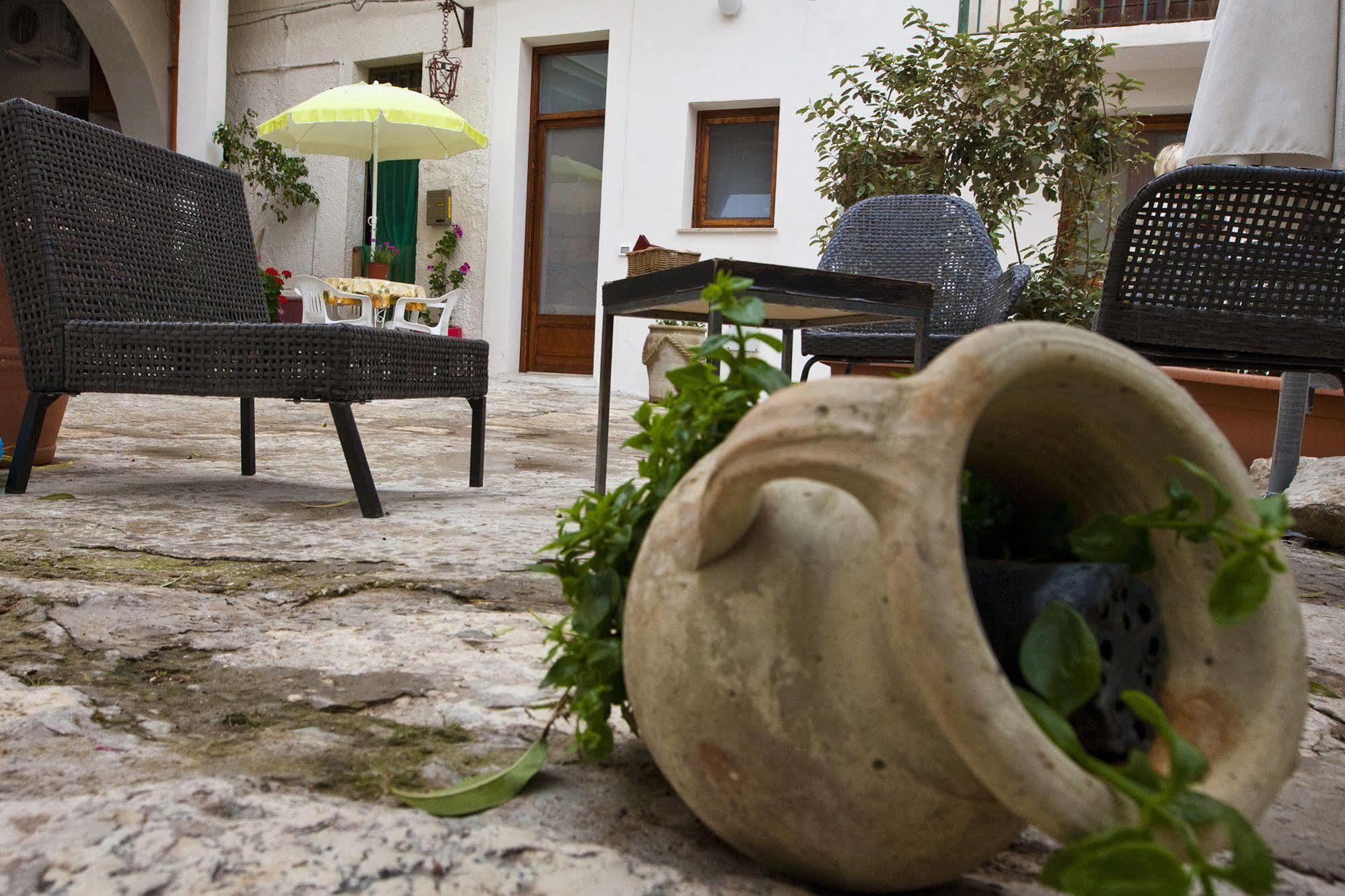 Cortile Antico Aparthotel Trapani