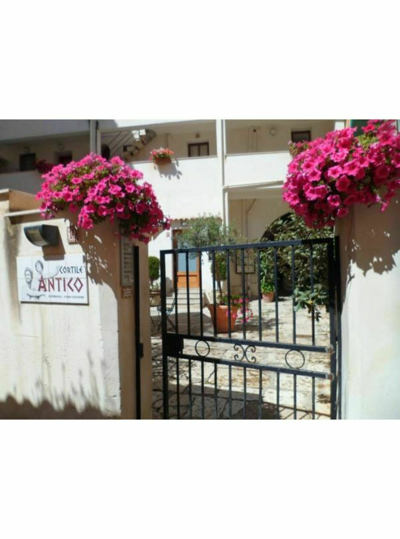 Cortile Antico Aparthotel